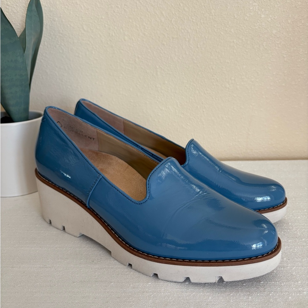 Vionic Willa Wedge Blue Patent Leather Loafers Women’s 11 - Picture 5 of 12